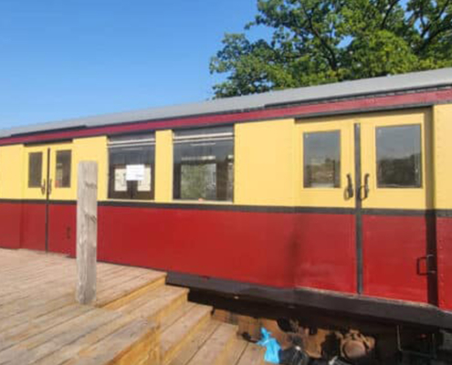 Ein maroder S-Bahn-Waggen wird saniert und bekommt ein zweites Leben als Co-Working-Space